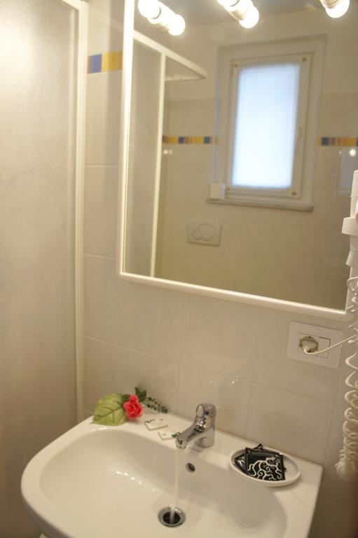 Camere Delfini Palmanova Dış mekan fotoğraf